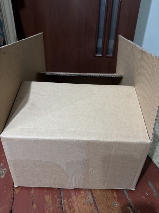 Продам коробки б/у