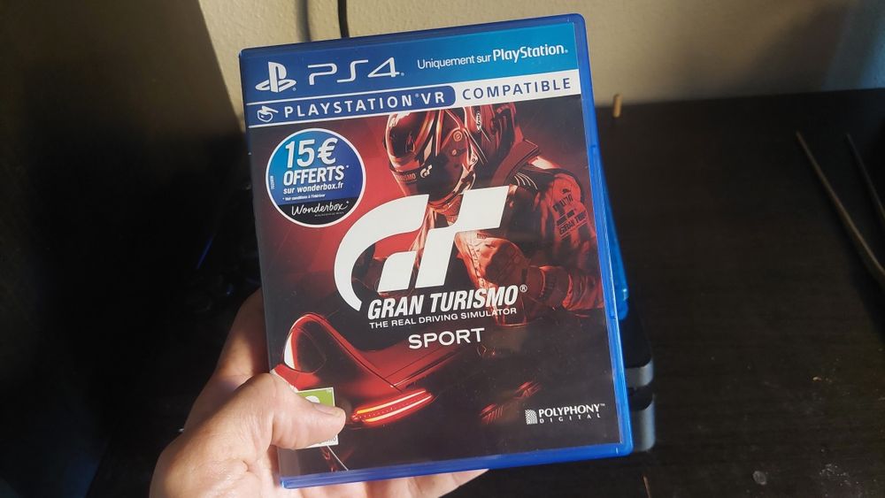 Ps4 Slim 1Tb + comando + jogos
