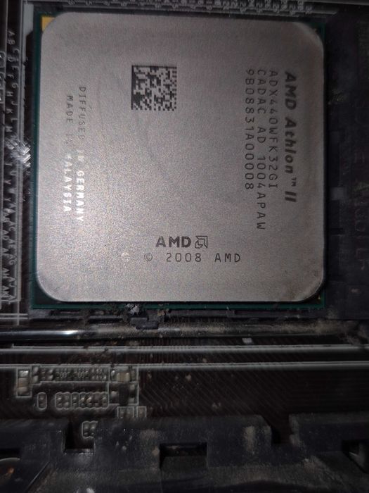 Płyta główna Asus M5A97 R2.0 z procesorem Athlon II X3 i 8 GB pamięci