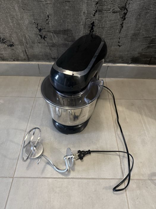 Планетарний міксер  тістоміс Klarstein 1300w