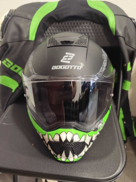 Moto Kawasaki Ninja 900