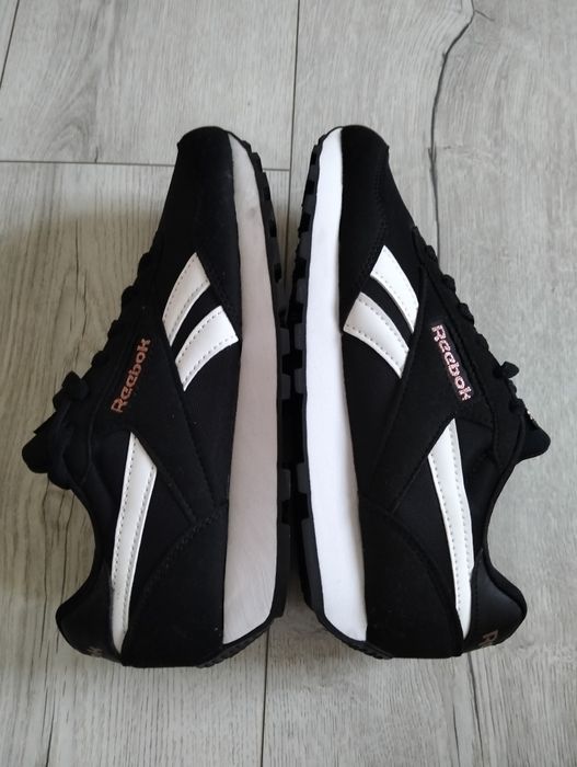 Жіночі красовки Reebok37.5р.24см нові