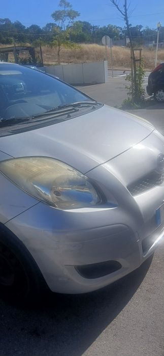 Toyota yaris economico e fiavel negociável