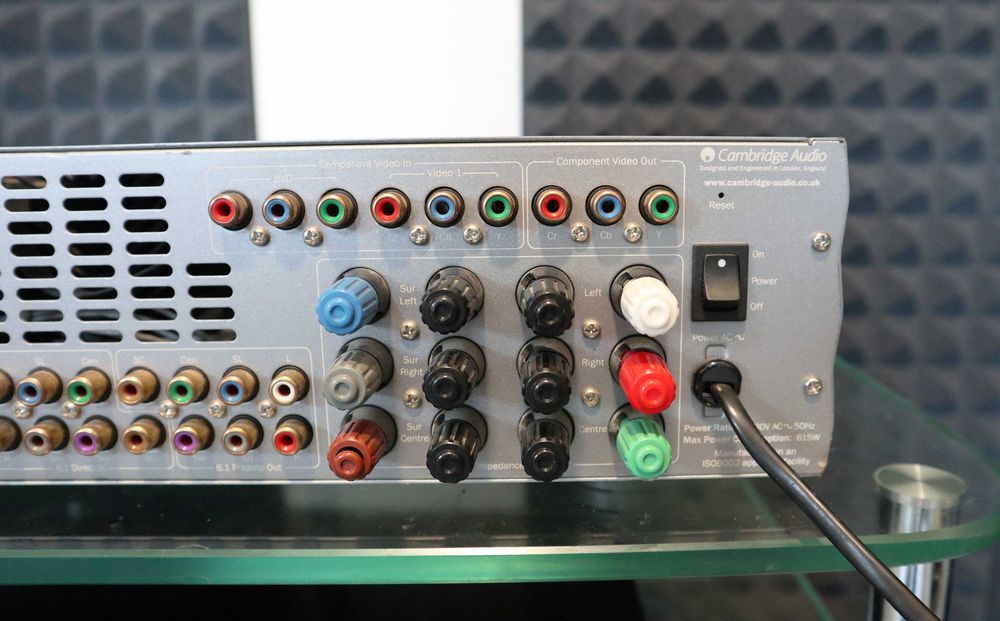 Ресивер усилитель Cambridge Audio Azur 540r  2x 100 Вт RMS, 8 Ом
