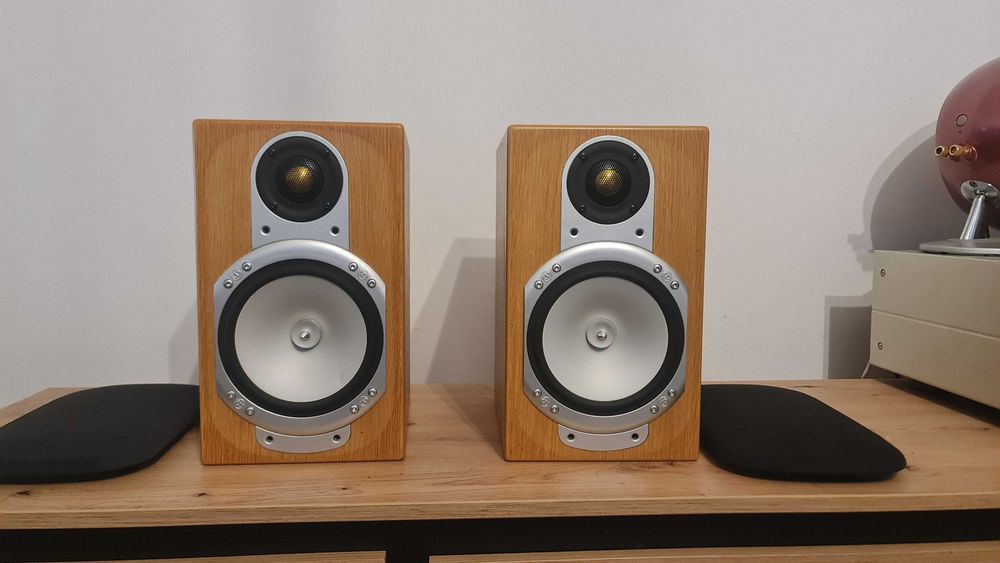 MONITOR AUDIO SILVER RS1 Kolumny Podstawkowe