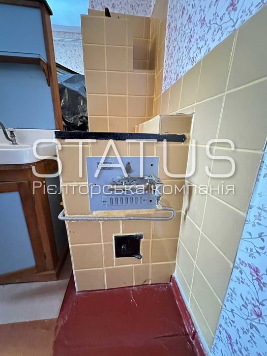 Продаж частини будинку біля стадіону Ворскла.