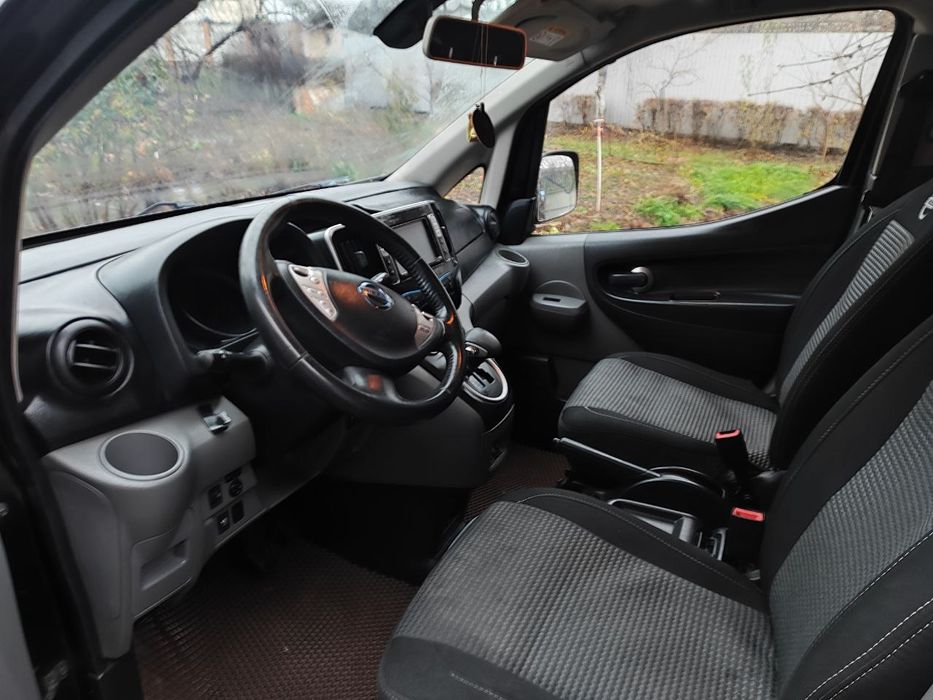 Електроавтомобіль NISSAN E-NV 200