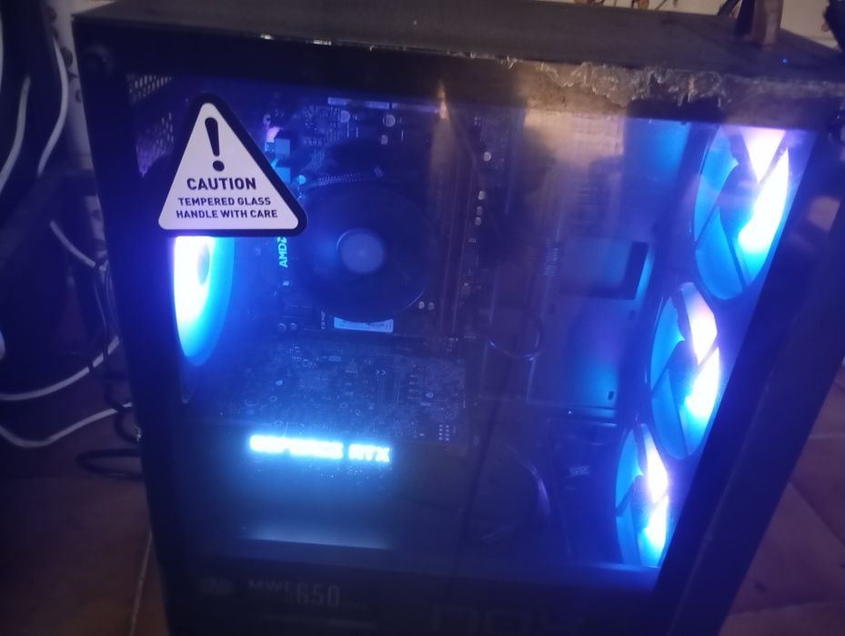 PC gaming com monitor