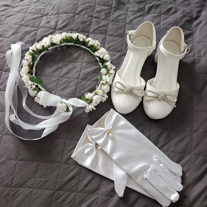 Buty 32  wianek komunijny