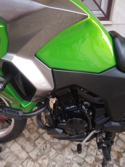 Kawasaki versys 300.