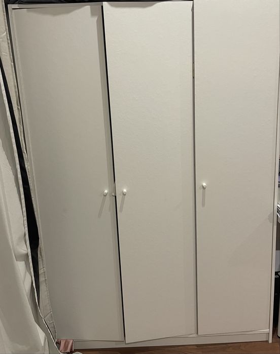 Guarda-roupa a venda