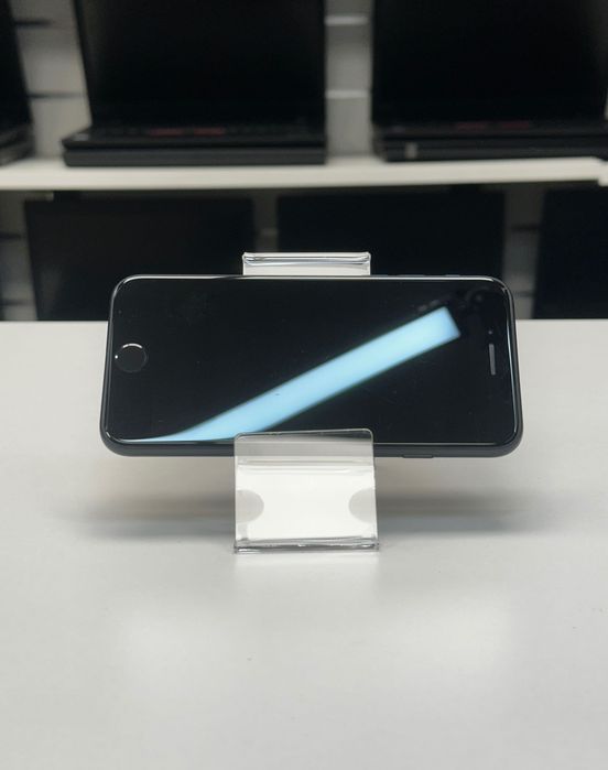 Iphone SE2 | 64 GB | 4.7" | TANIO