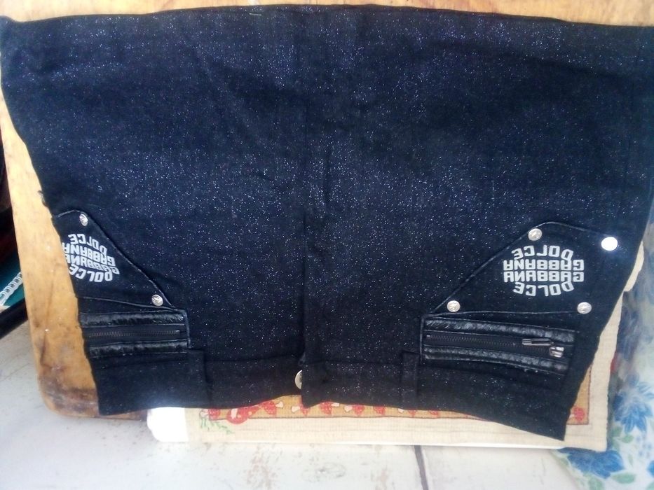 Продаю  вышиванку, юбку, брюки, перчатки, комбинации