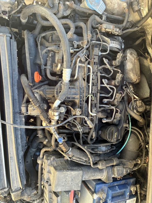 Silnik vw caddy 1.6 tdi cayk kompletny 12r