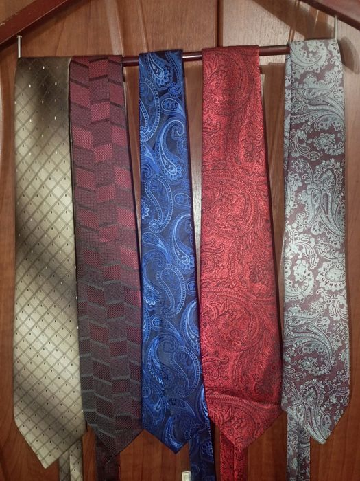 Галстуки мужские
