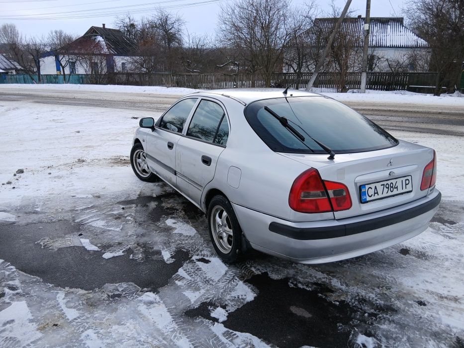 Продам мітсубісі карізма