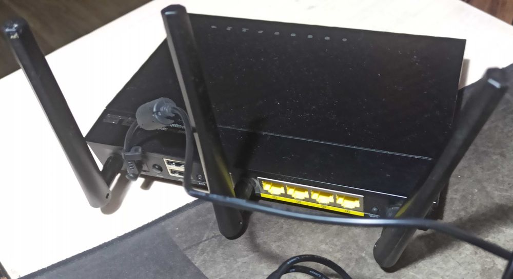 Маршрутизатор (роутер) ASUS RT-N66U