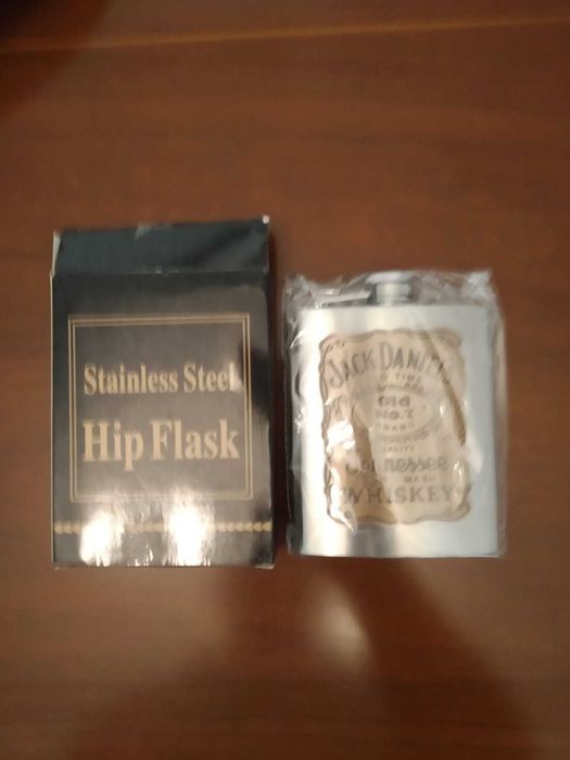 Garafa Metalica Porta wisky " Jack Daniel´s"