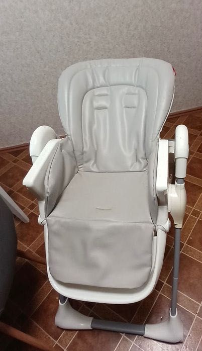 Стілець для годування CARELLO / Стульчик для кормления