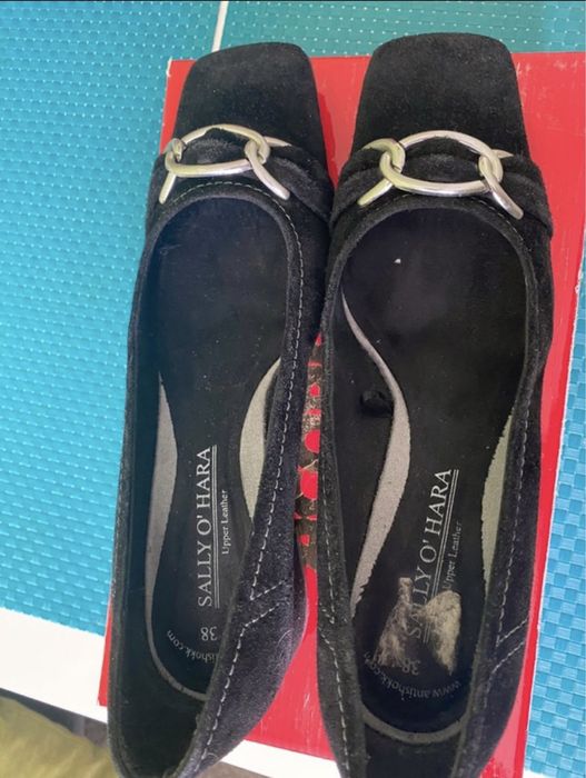 Półbuty czarne zamszowe r. 38