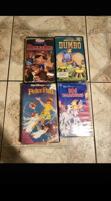 Zestaw kaset VHS Disney Pinokio Dumbo Piotruś Pan 101 Dalmatyńczyków