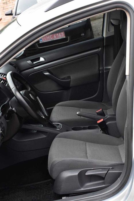 Volkswagen Golf 5 2008р. 1.6 бензин, обмін [Перший внесок від 20%]