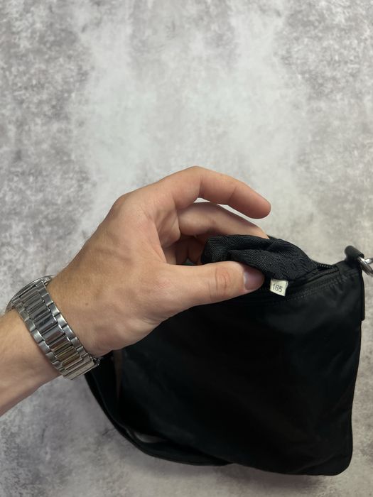 Нейлоновая оригинальная сумка Prada Tessuto