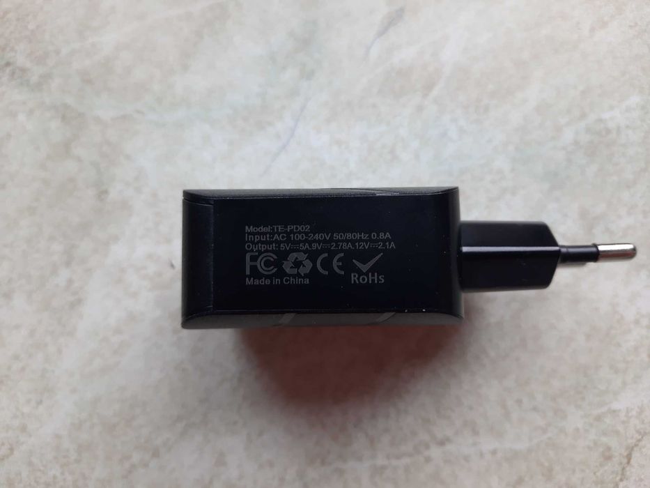 Зарядное устройство 40W PD APPLE AFC QC USB + TypeC (FNB58 В Комплект НЕ ВХОДИТ!)