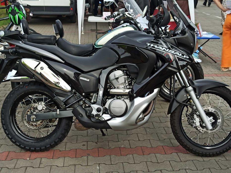Honda Transalp 700
