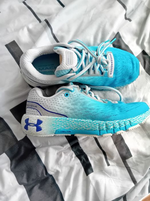 Nowe buty oryginalne under armour