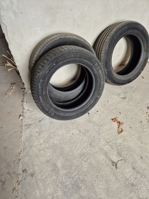 Шина легкова зимова 205/60 R16 Michelin Alpin