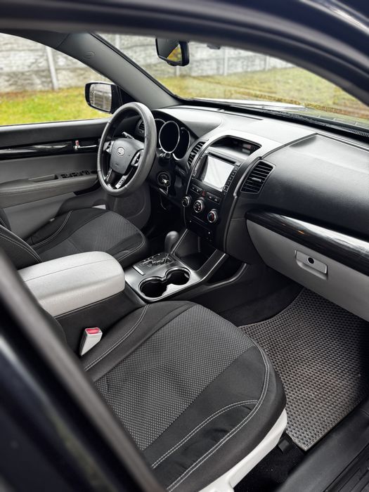 Продам Kia Sorento