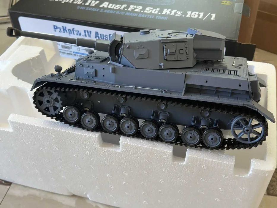 Танк Heng Long 3859-UPG Panzerkampfwagen IV Ausf F2 SD KFZ  1:16 2.4G
