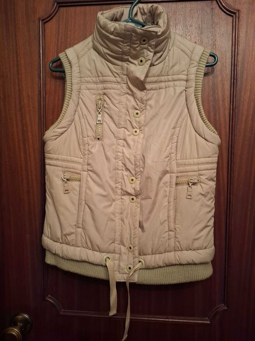 Blusão / Colete sem Mangas Stradivarius T/L