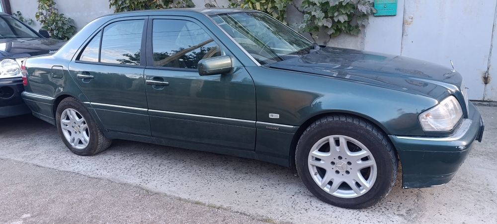 Mercedes w202.бензин.газ.