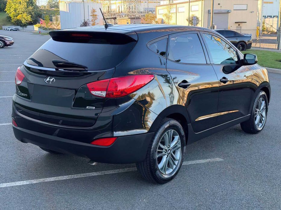 Hyundai Tucson GLS      2015