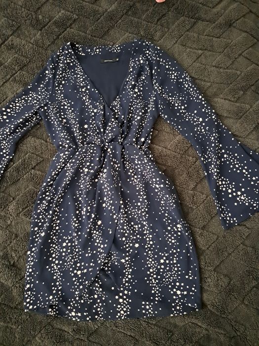Sukienka w gwiazdki