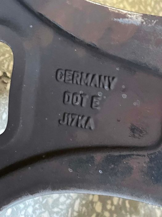 Sprzedam komplet felg aluminiowych do Forda