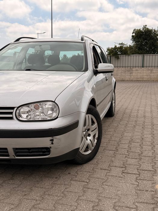 Volkswagen Golf carrinha Gasolina 1.4 75cv