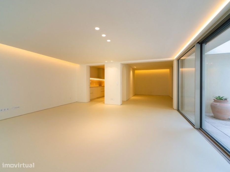 Apartamento T4 na Rua do Telhal