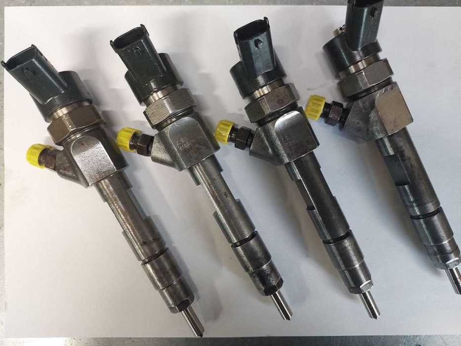 Форсунка 0445110 021