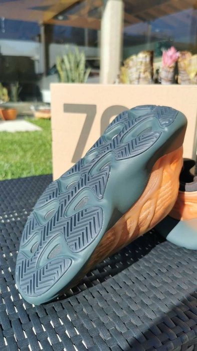 Adidas Yeezy 700 V3 Copper Fade