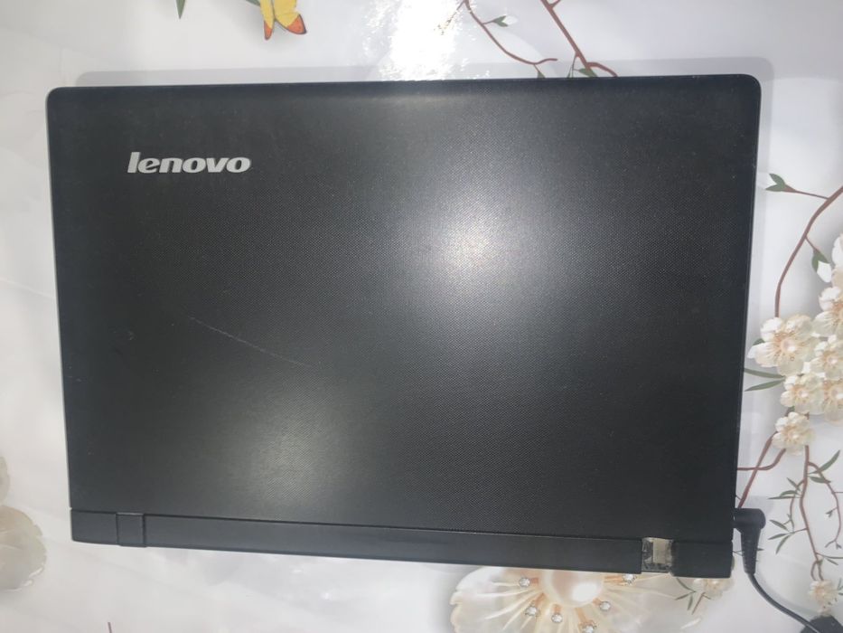 Ноутбук Lenovo ideapad 100