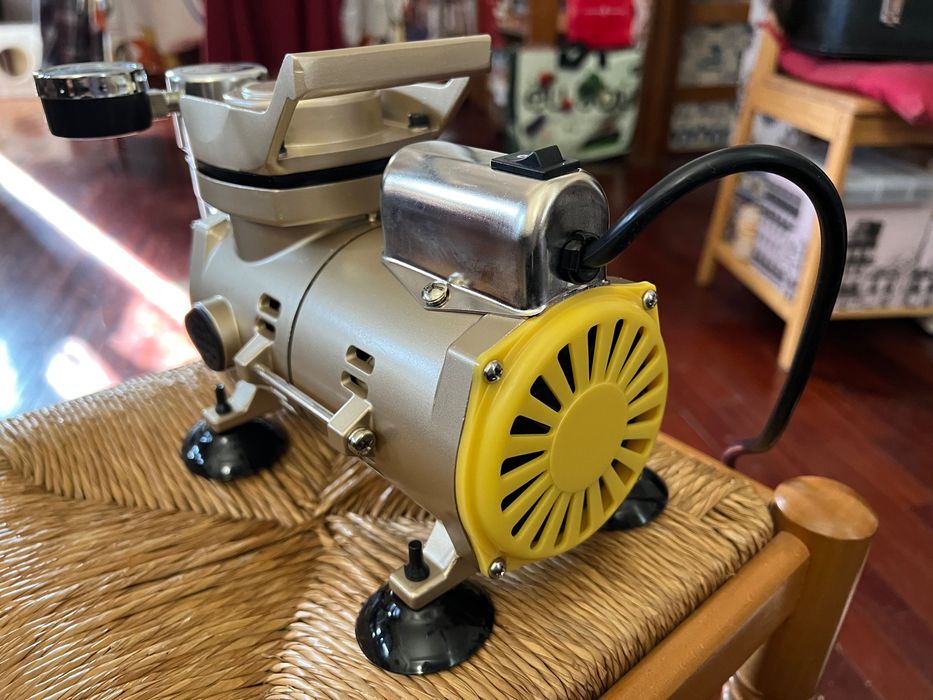 SPARMAX PARA AIRBRUSHING. AC-100 Mini compressor