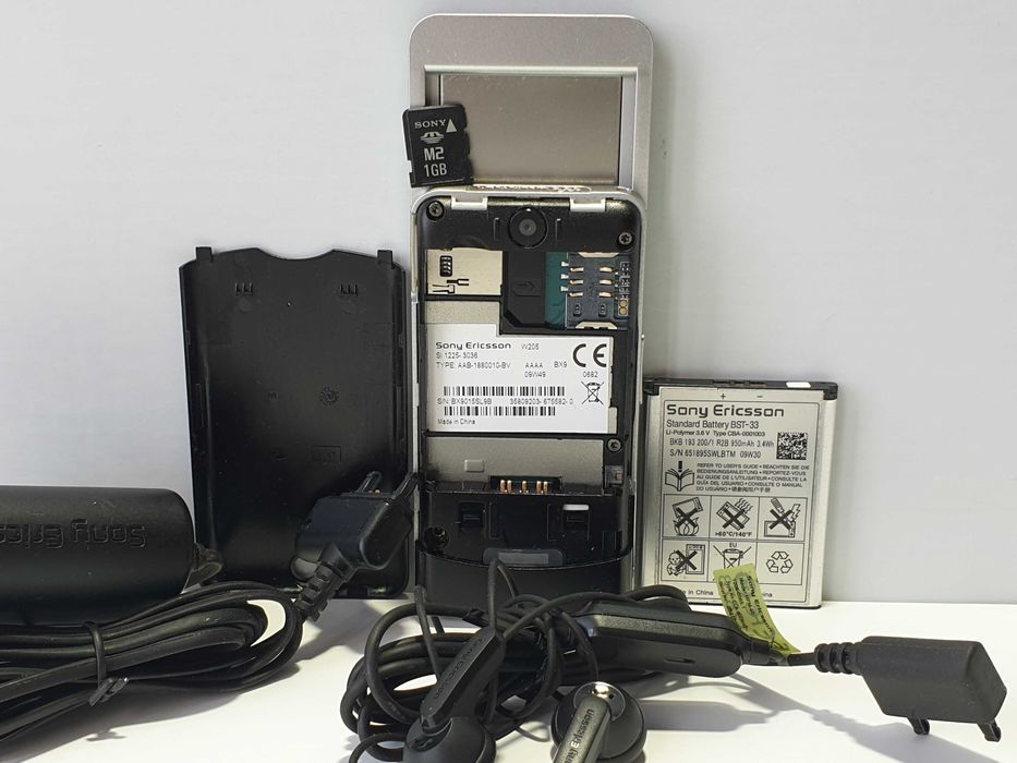 Sony ericsson w205 walkman