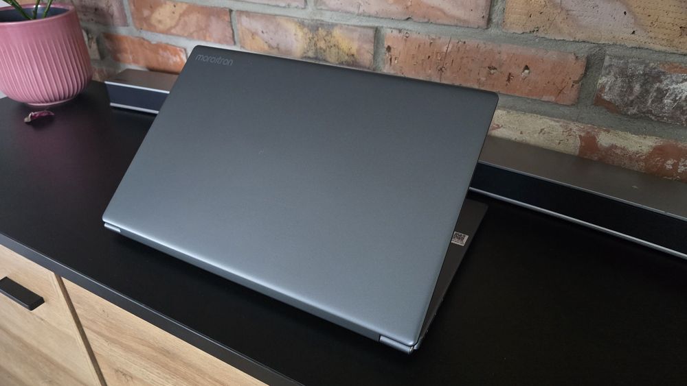 Laptop Intel Pentium J3710, 8gb ram, 240gb dysk