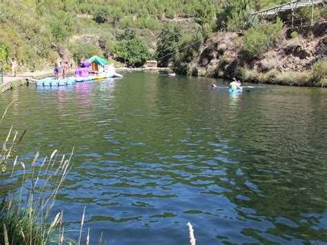 Duas casas em Pedra na Rota do Xisto