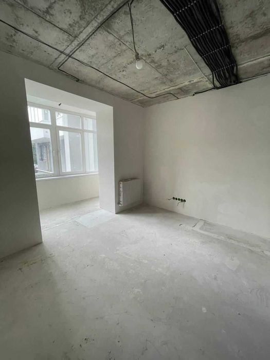 Продаж приміщення з ремонтом 226 м² в Новобудові вул. Зелена