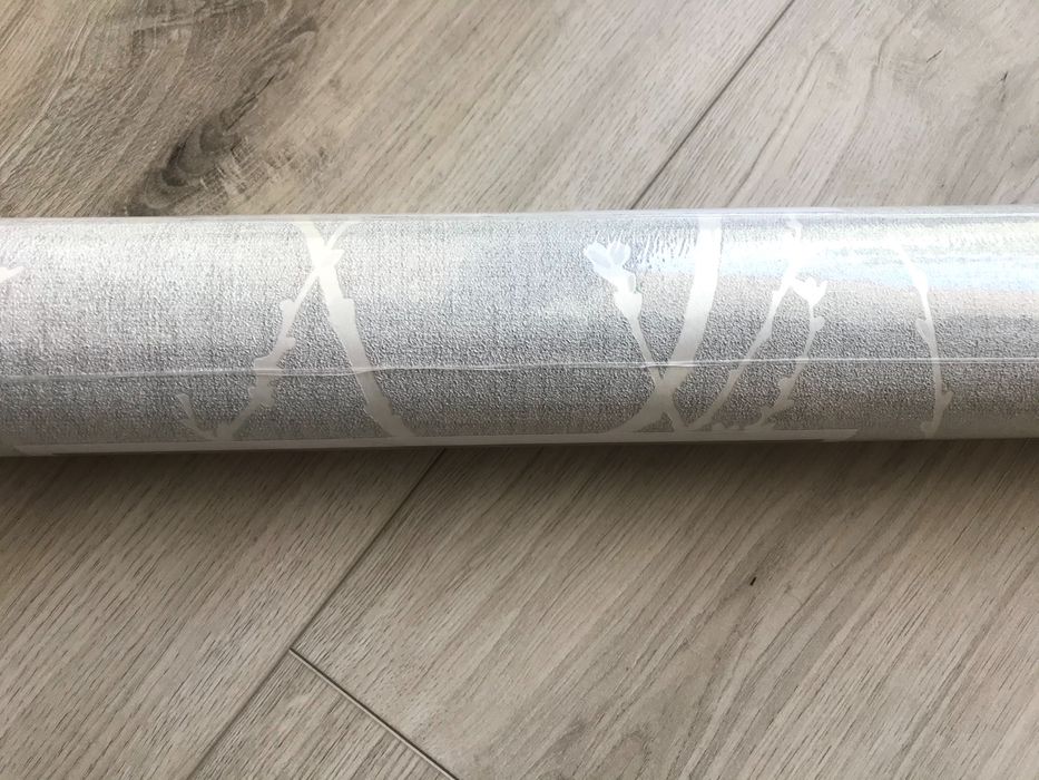 Papel de Parede Graham & Brown 33-274 Innocence Grey / Cinza Claro