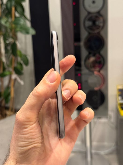 Apple iPod touch 5th gen 64GB mp3 плеєр space 89